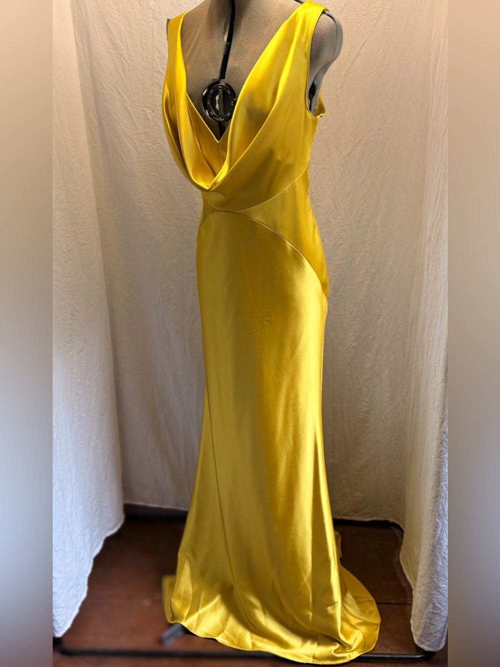 Vincent Camuto Draped neck Satin Gown